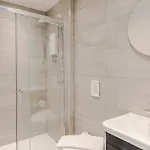 4 Berkeley Square I Boutique