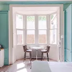 4 Berkeley Square I Boutique Apartment *