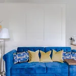4 Berkeley Square I Boutique * Bristol