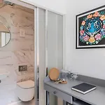 4 Berkeley Square I Boutique