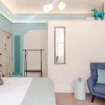 4 Berkeley Square I Boutique Apartment Bristol
