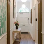 Apartment 4 Berkeley Square I Boutique