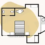 4 Berkeley Square I Boutique *
