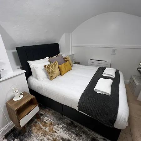 4 Berkeley Square I Boutique Apartmán *