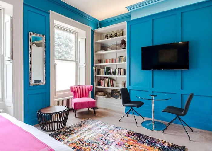 4 Berkeley Square I Boutique Apartman