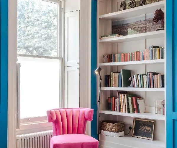 4 Berkeley Square I Boutique 公寓