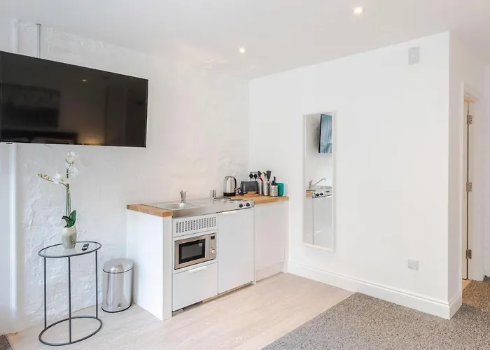 Apartman 4 Berkeley Square I Boutique