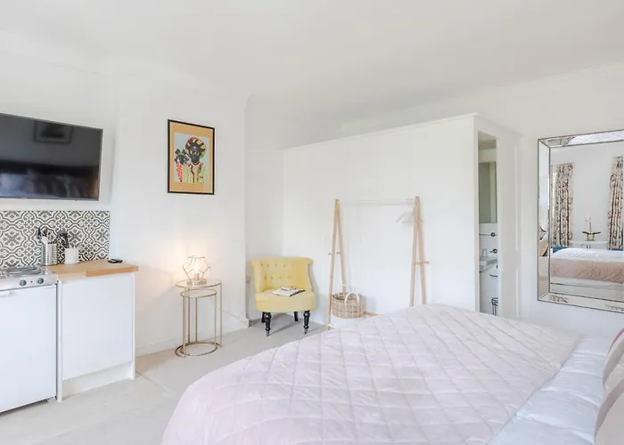 4 Berkeley Square I Boutique Apartman Bristol