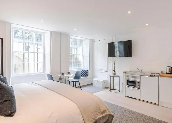 Apartman 4 Berkeley Square I Boutique *