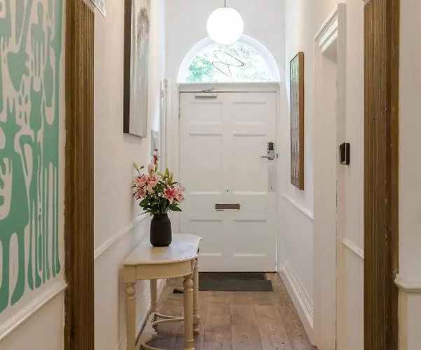 Apartman 4 Berkeley Square I Boutique