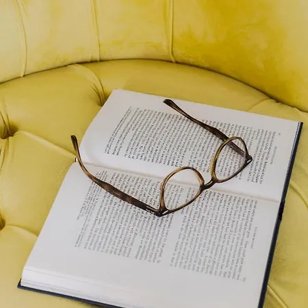 4 Berkeley Square I Boutique Bristol